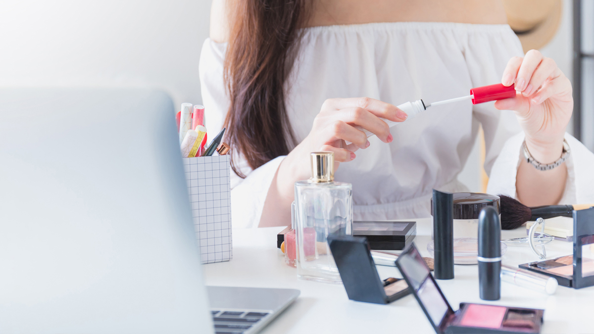 美肌への近道！韓国コスメと国産コスメの使い分け